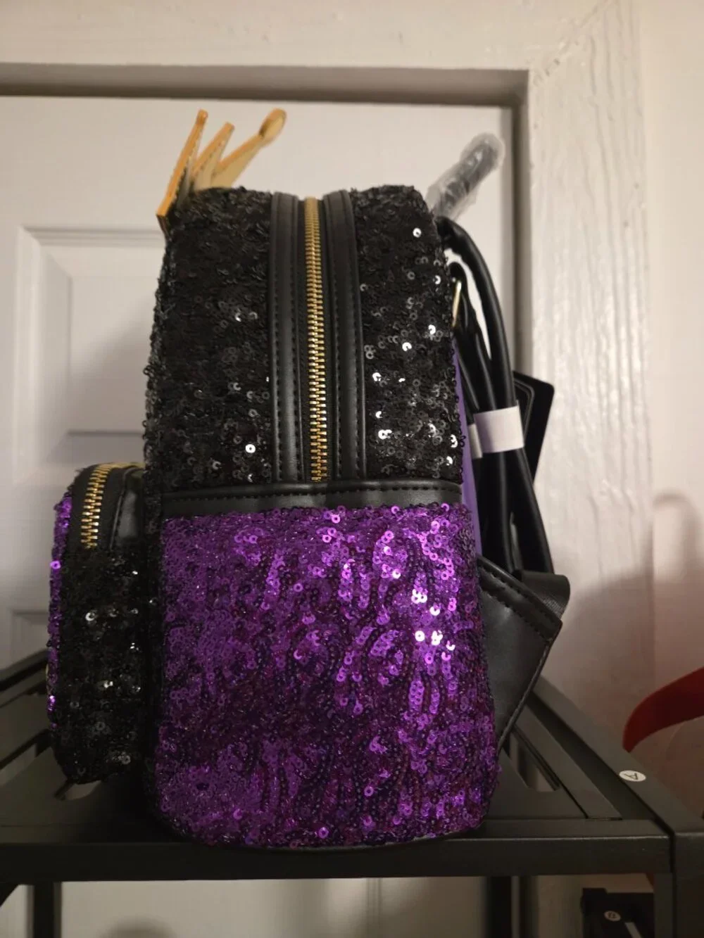 Loungefly Evil Queen sequin w/matching wallet